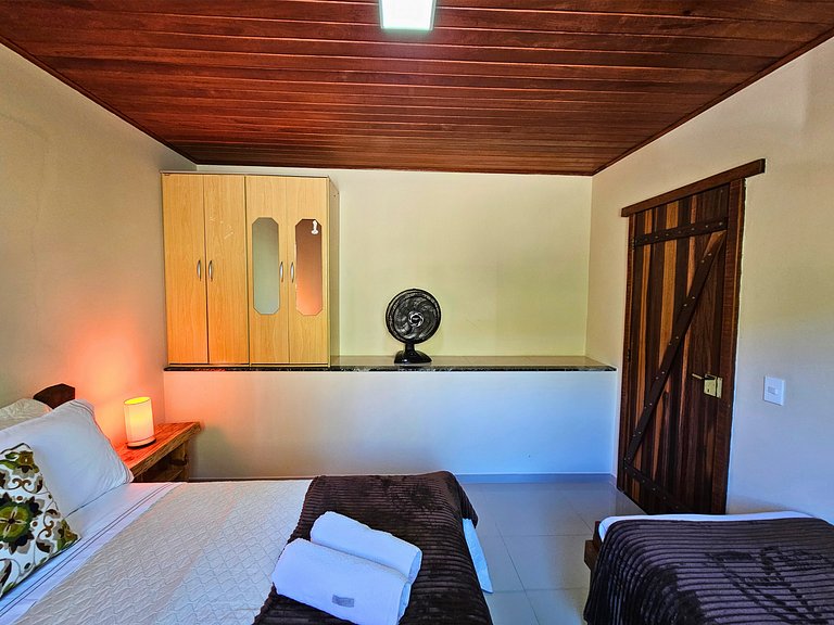 Sítio Três Lagos com piscina e suíte com hidromassagem
