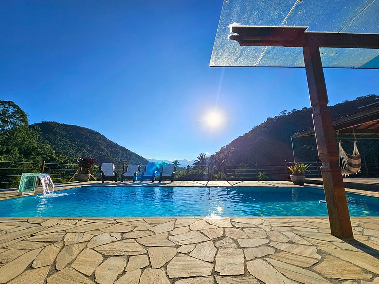 Sítio Três Lagos com piscina e suíte com hidromassagem