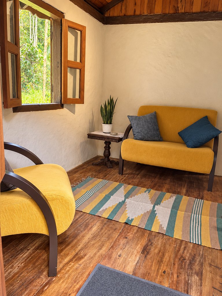 Casinha histórica | riacho e piscina natural