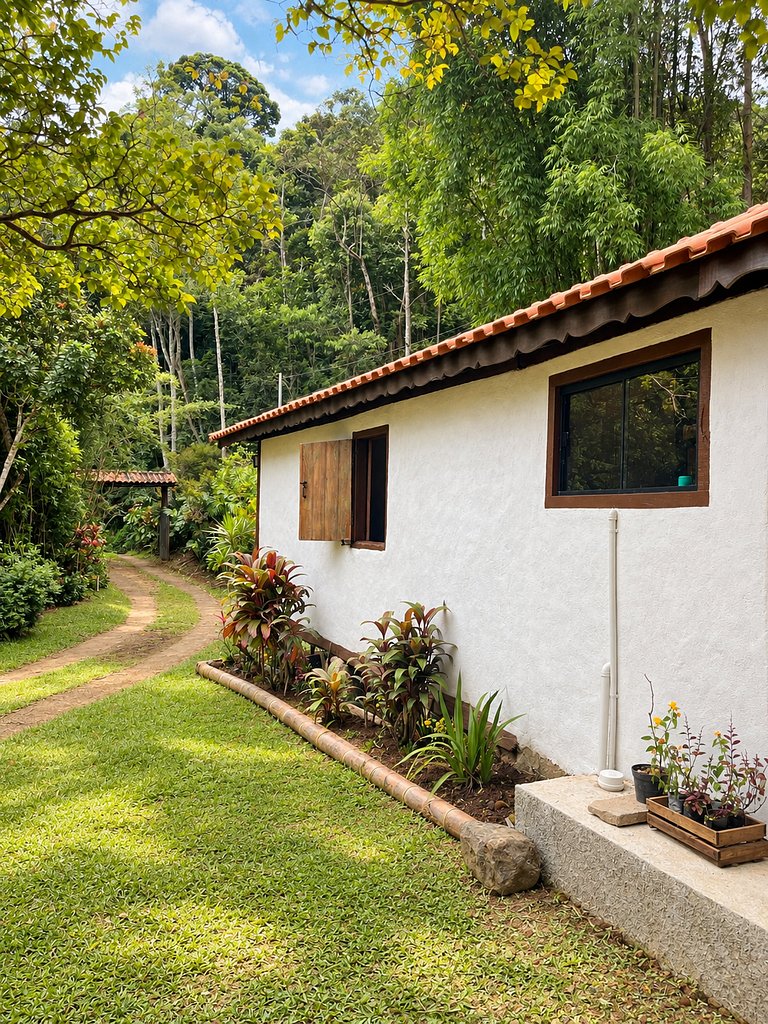 Casinha histórica | riacho e piscina natural